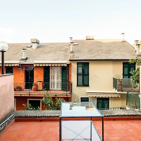 Between Mare, Monti & Gaslini Apartment